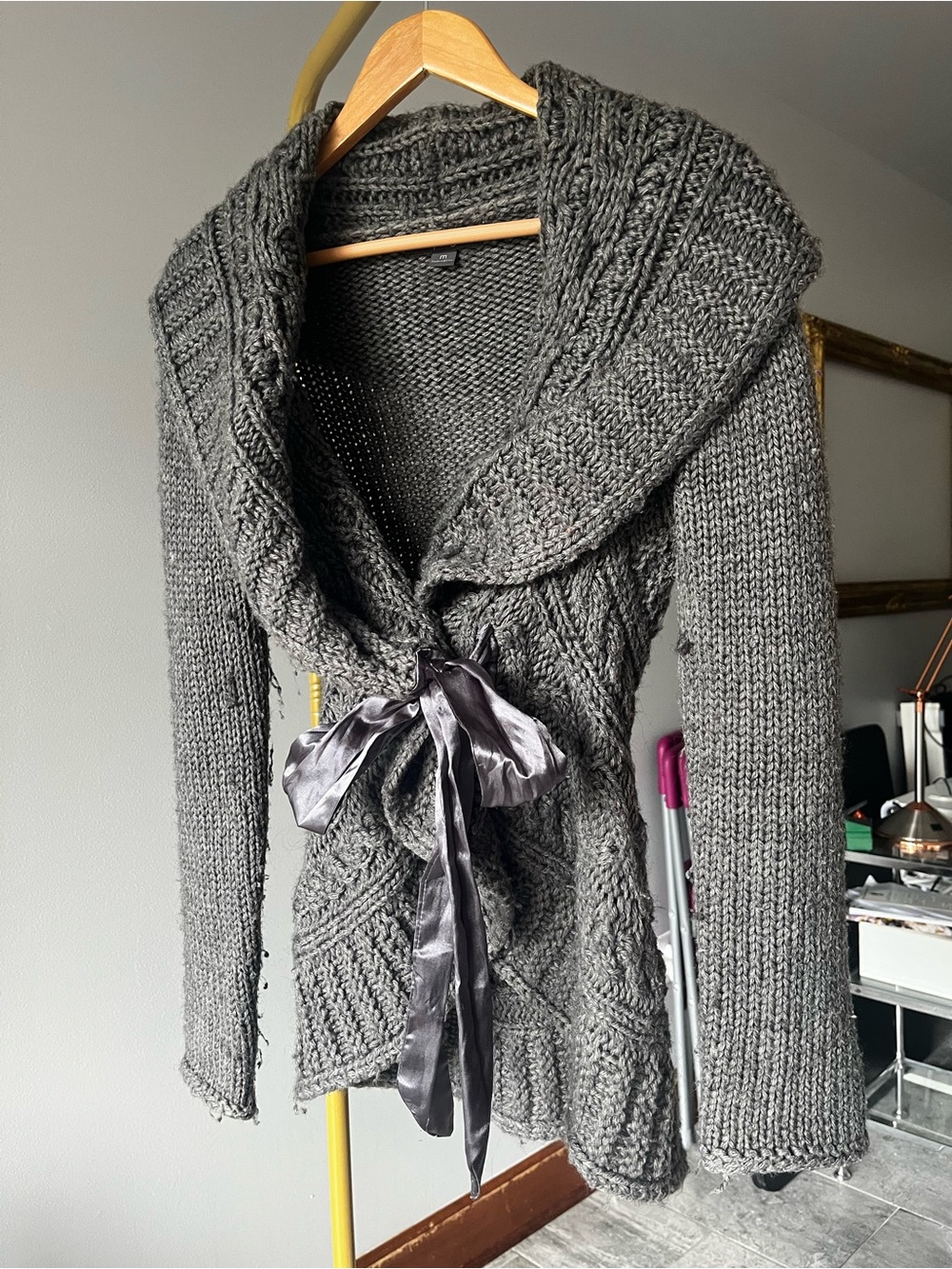 Forever 21 Y2K Gray Cable-Knit Shawl Collar Women’s Sweater with Satin Tie